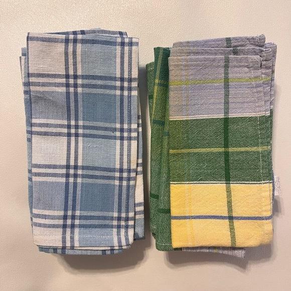 (2) sets of 4 napkins  Blue & White Plaid - Blue, White, Green & Yellow Plaid - Picture 1 of 5